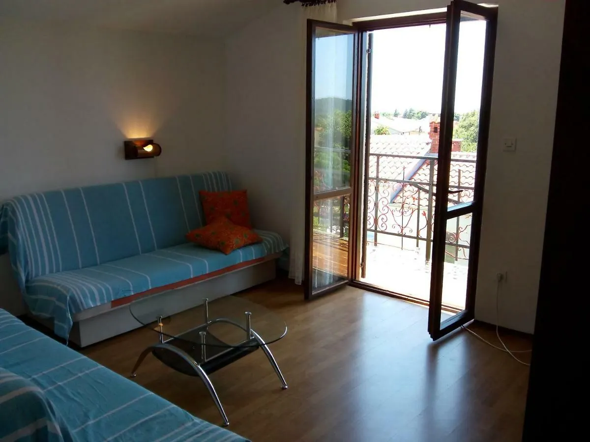 מדולין Apartments Dora