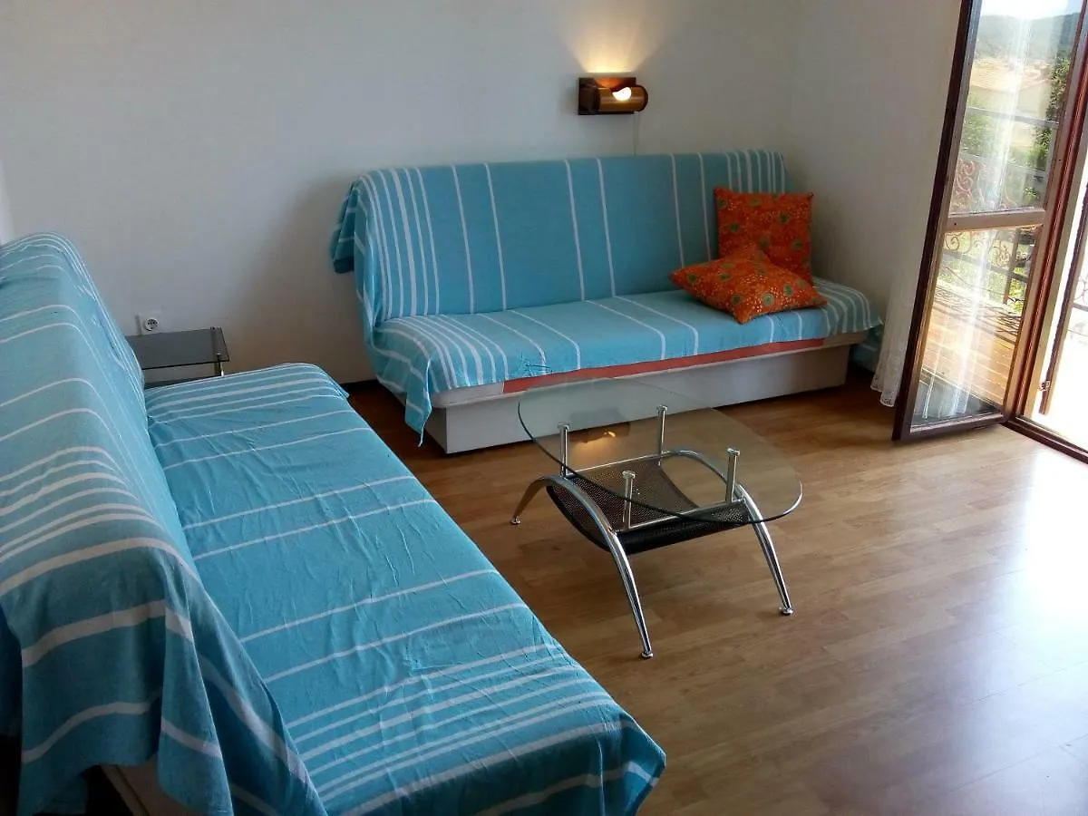 Apartments Dora Medolino 0*,  Croazia